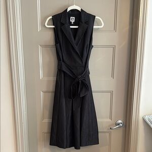 Elegant Black Sleeveless Dress